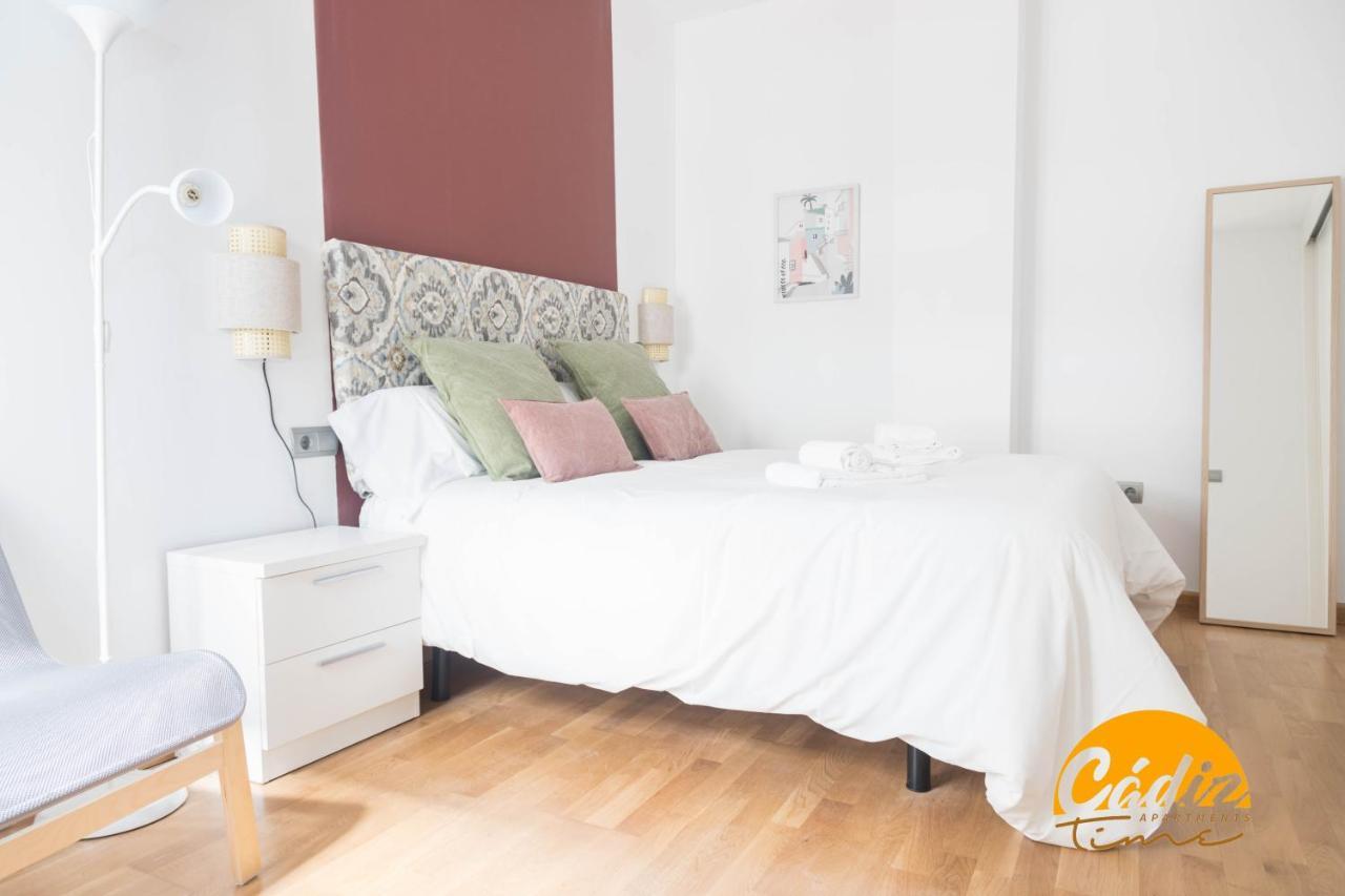 Apartamento Caleta - Free Parking By Cadiz Time Екстериор снимка
